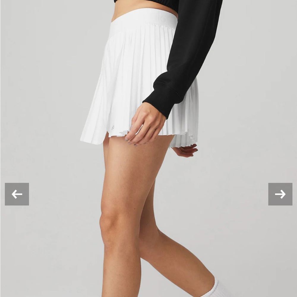 ALO Yoga White Pleated Women's Skirt